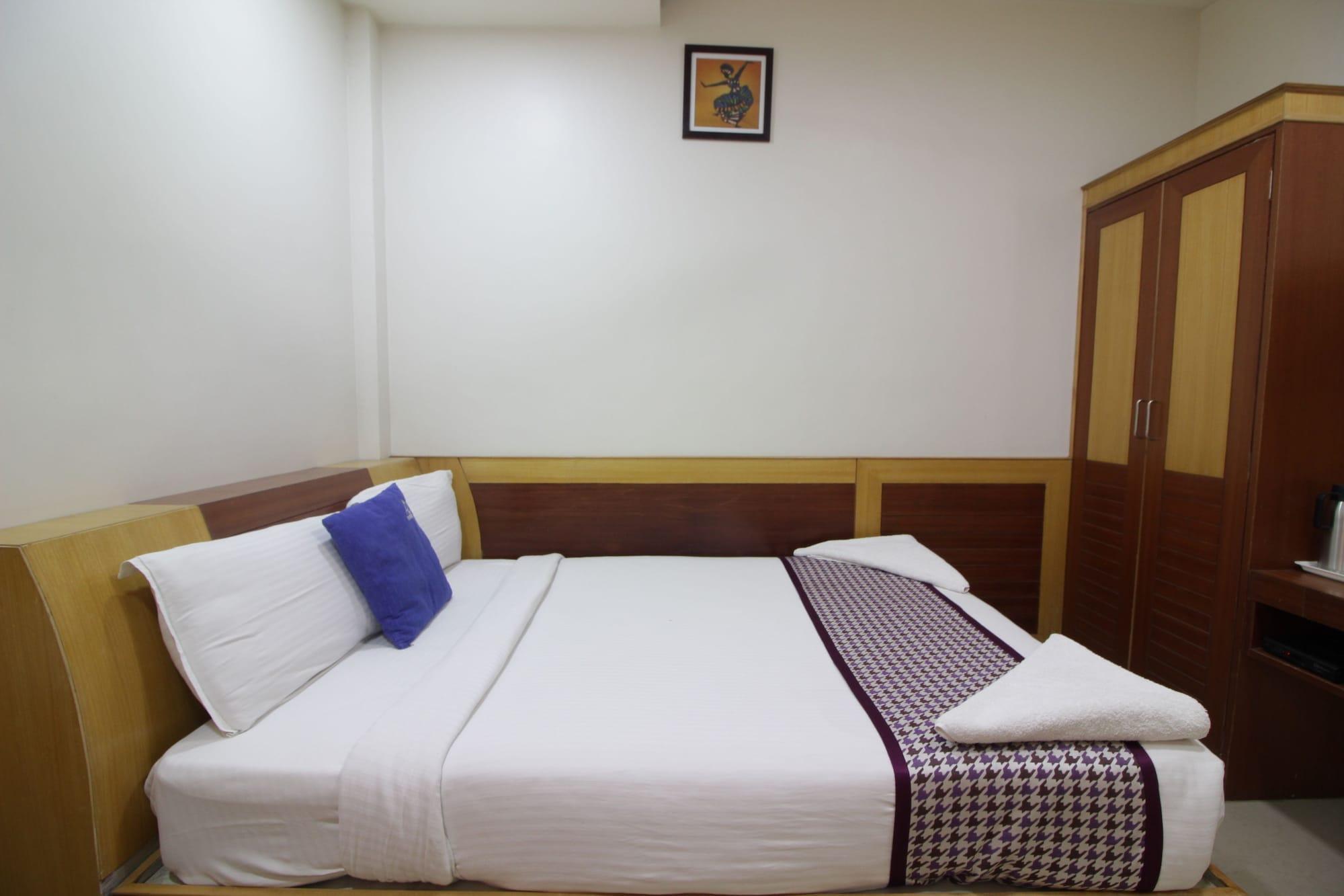 Hotel White Parrot Mysore Exterior foto